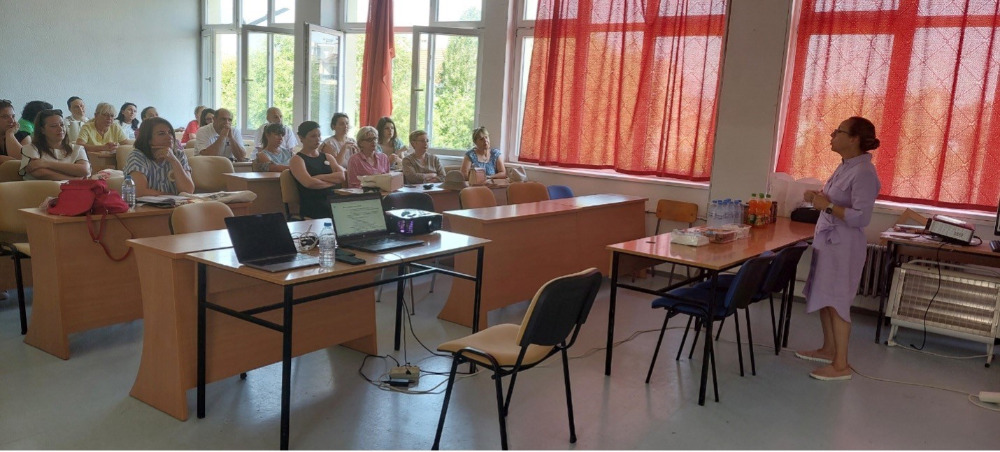 Ellen Moon, Making a Presentation